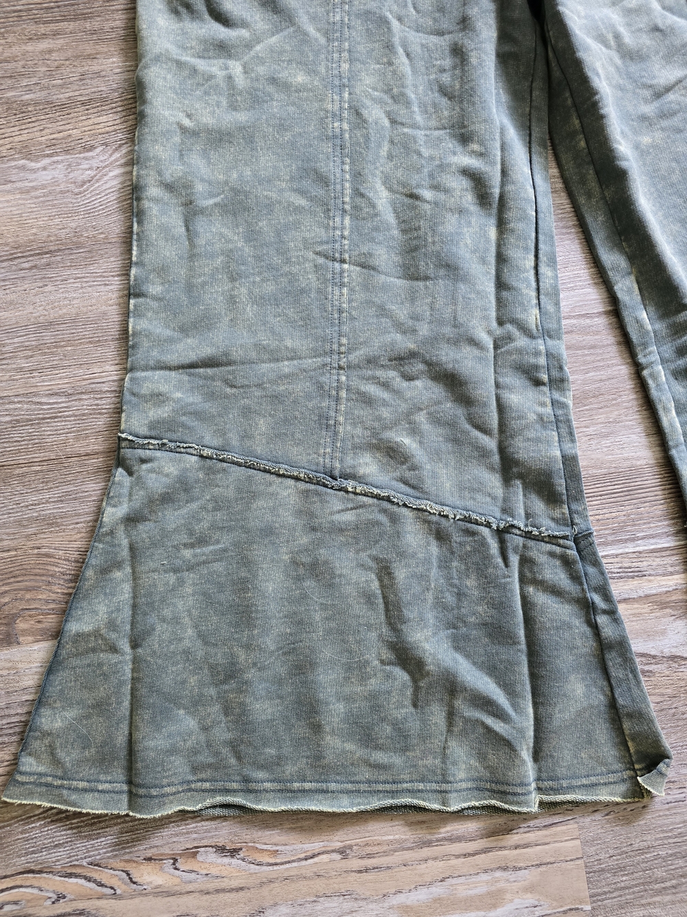 Zenana Outfitters Olive Wide Leg Drawstring Pants - Picture 3 of 5